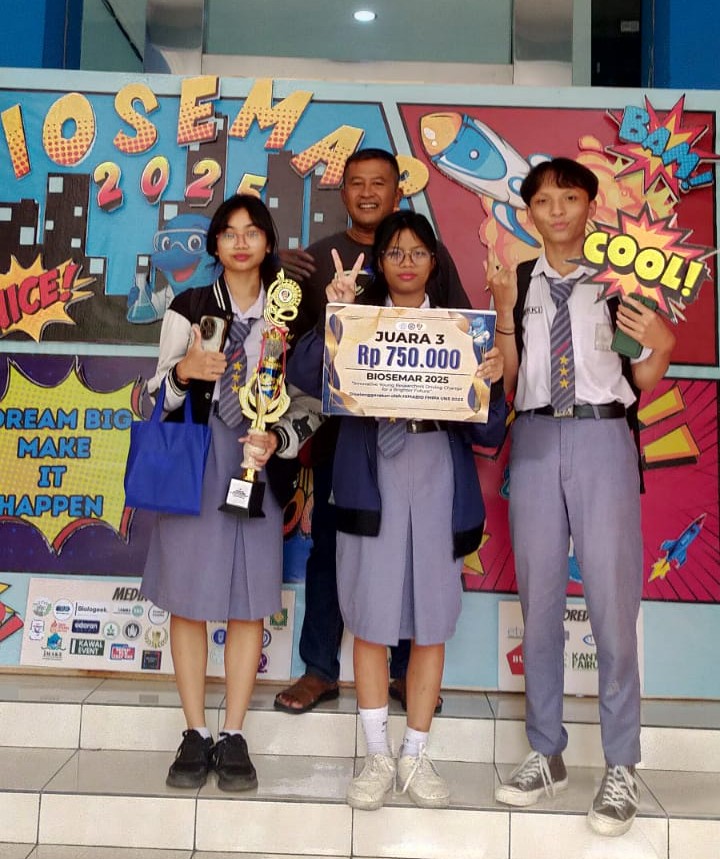 Siswa Raih Juara 3 dalam Ajang BIOSEMAR 2025 di Universitas Sebelas Maret